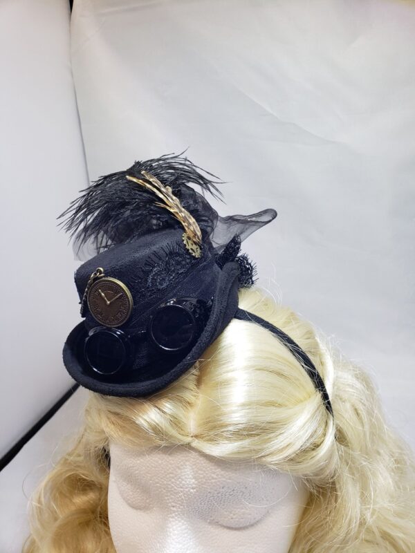 Steampunk Mini Hat with Goggles