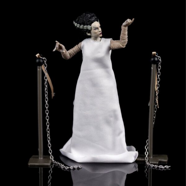 Universal Monsters Bride of Frankenstein 6-Inch Scale Action Figure