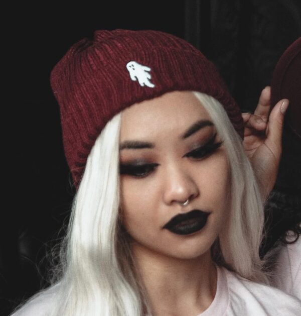 Ghostie Embroidered & Reversible Knit Beanie – Cinnamon Red