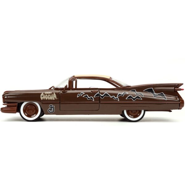 Hollywood Rides Count Chocula 1959 Cadillac Coupe DeVille 1:24 Scale Die-Cast Metal Vehicle with Figure - Image 4