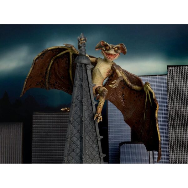 Gremlins 2: The New Batch Bat Gremlin Deluxe Boxed Action Figure - Image 3