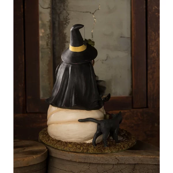 The Fairest Witch of Them All - Image 5