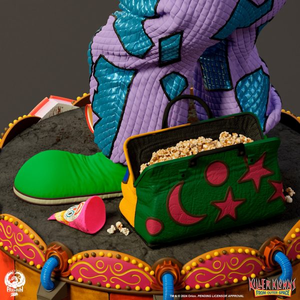 Jumbo Killer Klowns From Outer Space 1:4 Scale Statue - Image 10