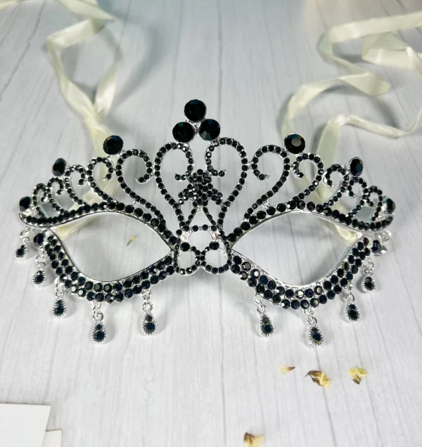 Black Diamond Rhinestone Masquerade Mask