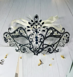 Black Luxury Rhinestone Masquerade Mask