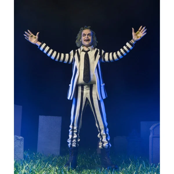 Beetlejuice (1988) Talking Striped Suit Beetlejuice 1:4 Scale Action Figure - Image 2