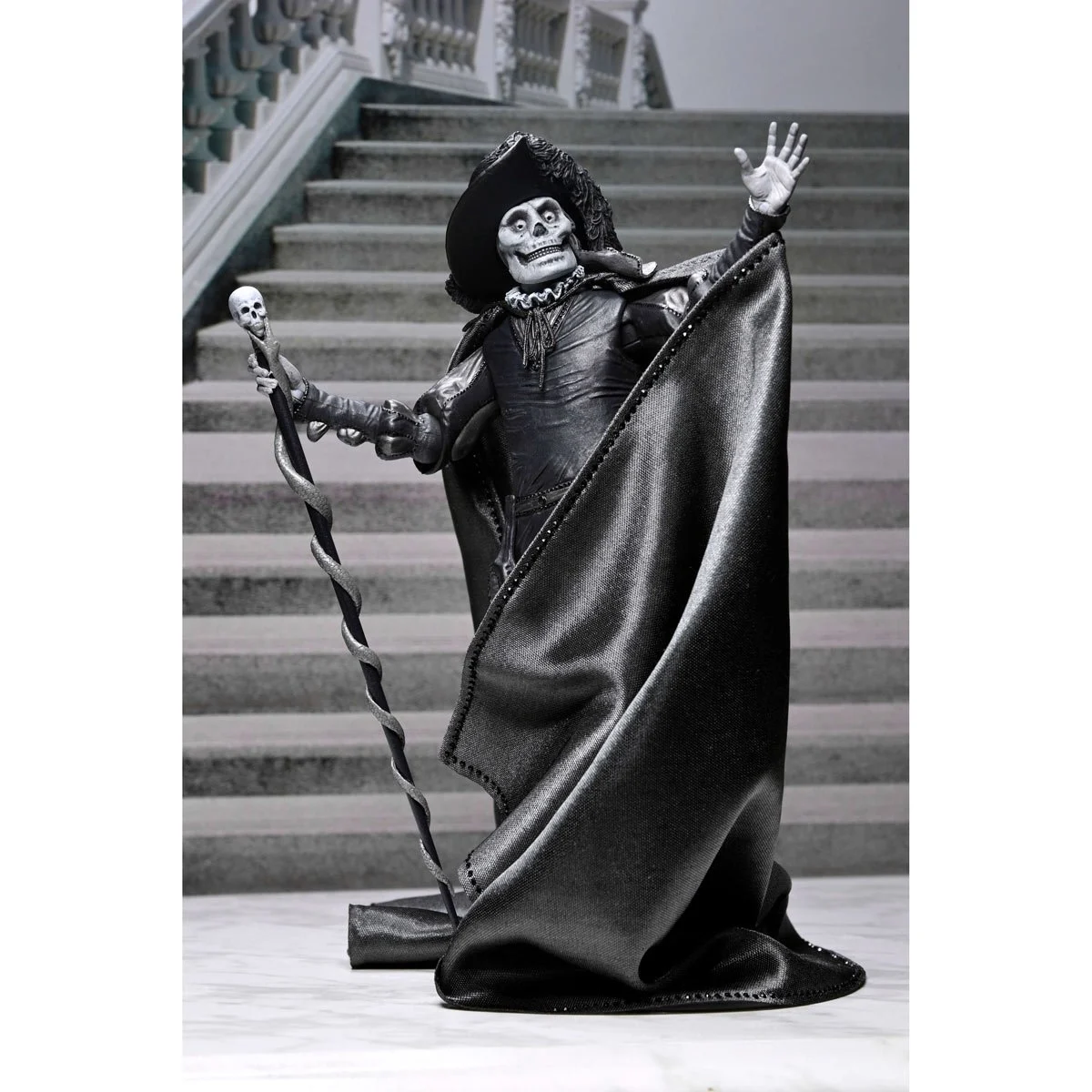 Phantom of the Opera (1925) Ultimate Phantom of the Opera Masque of the Red Death (B&W Version) 7-In Scale Action Figure - Image 5