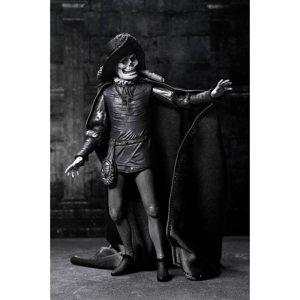 Phantom of the Opera (1925) Ultimate Phantom of the Opera Masque of the Red Death (B&W Version) 7-In Scale Action Figure - Image 8