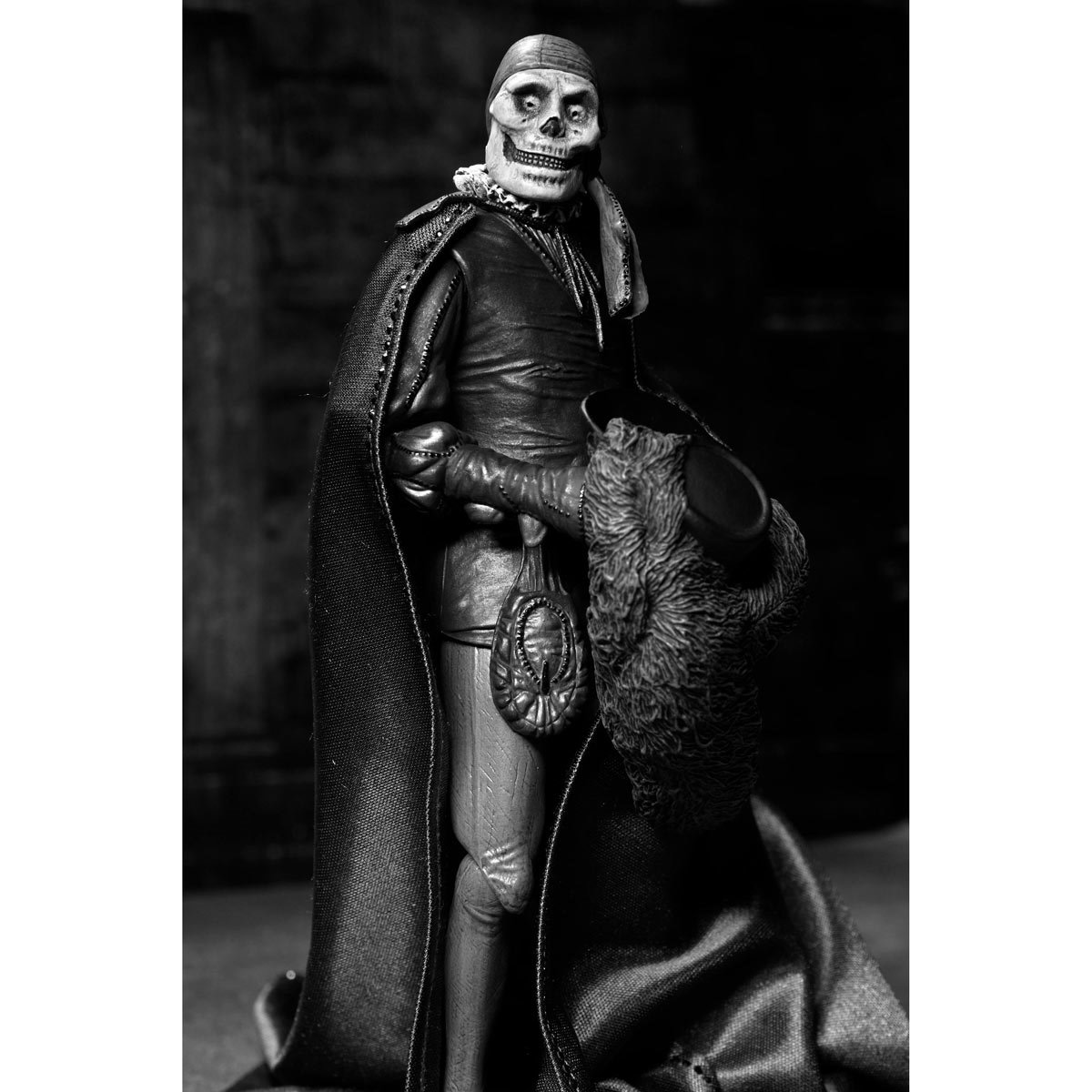 Phantom of the Opera (1925) Ultimate Phantom of the Opera Masque of the Red Death (B&W Version) 7-In Scale Action Figure - Image 9
